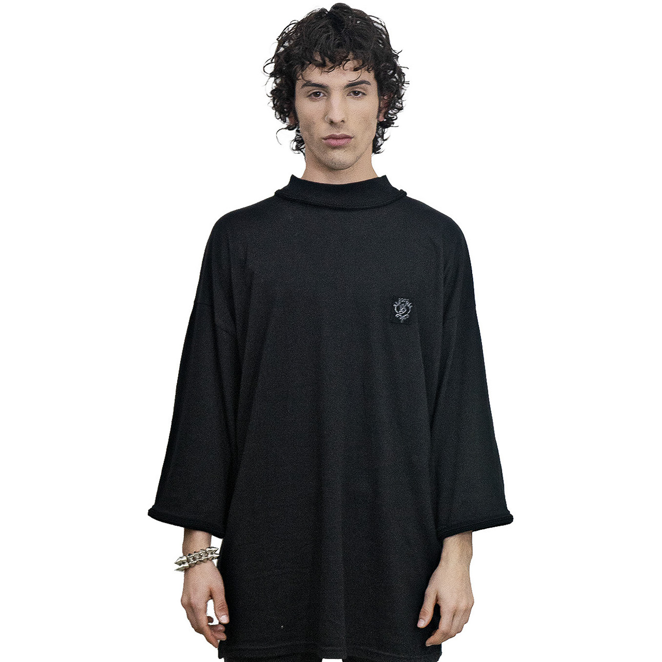 Remera oversize Victoria con bordado